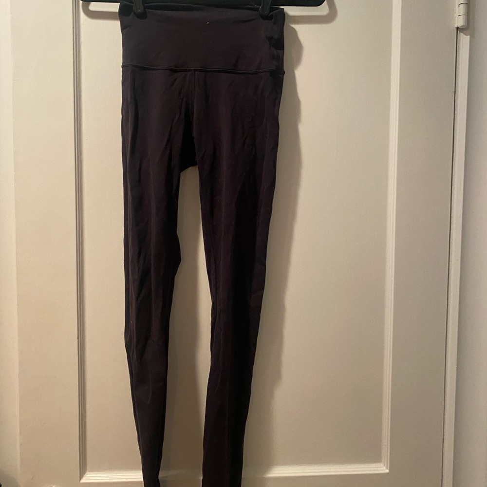 Black lululemon leggings